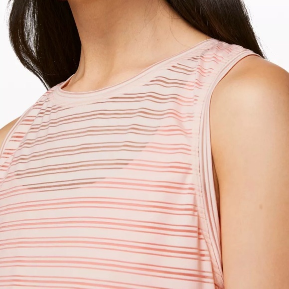 Lululemon meet halfway tank striped Sz 6-8 tie back light pink - Picture 5 of 10
